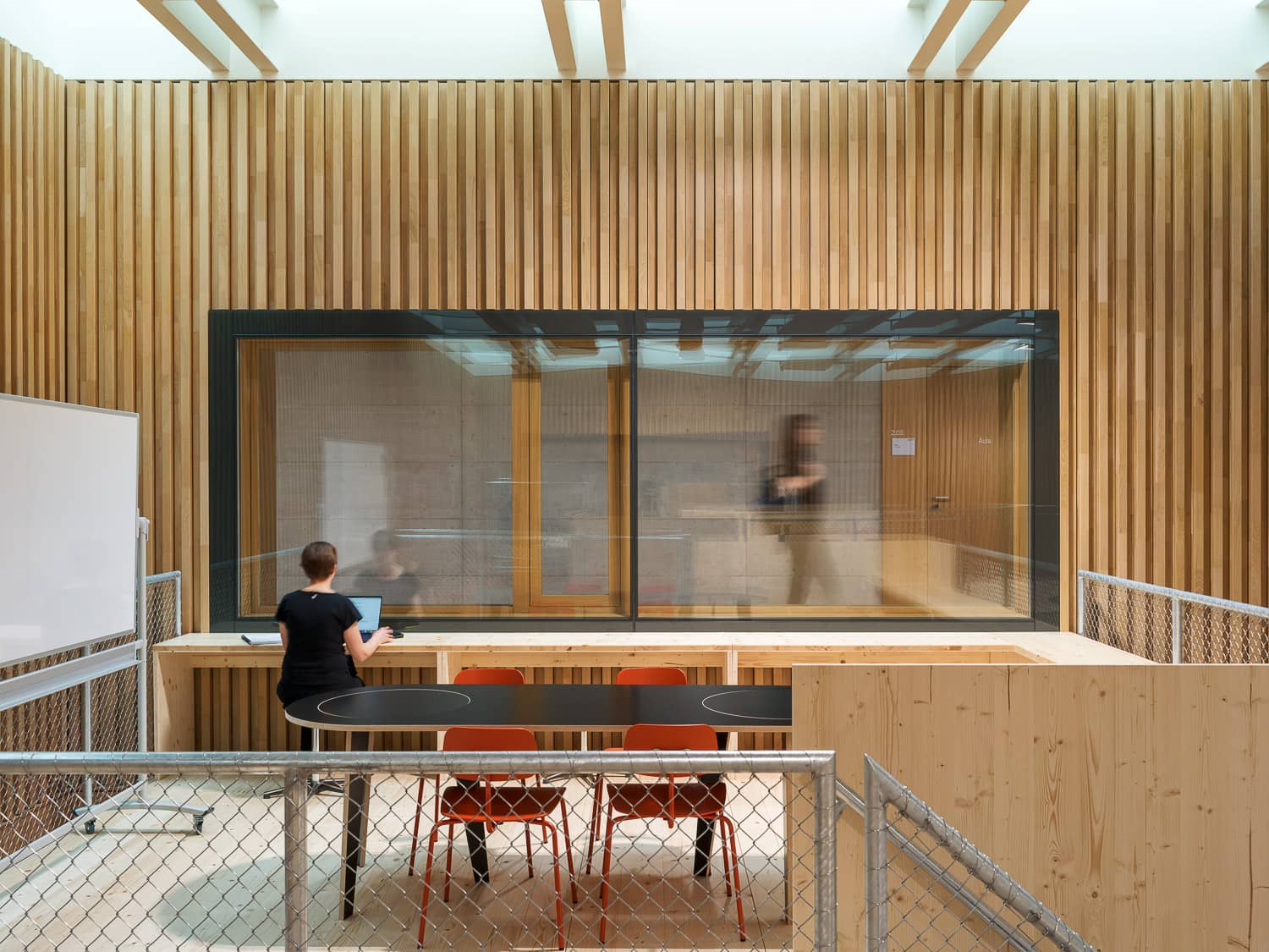 Sitzungszimmer eines Technologieunternehmens in Schaffhausen